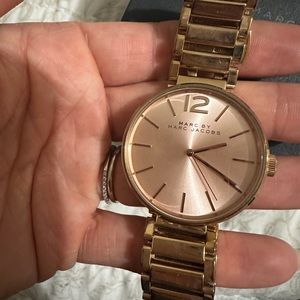 Marc Jacobs rose gold watch